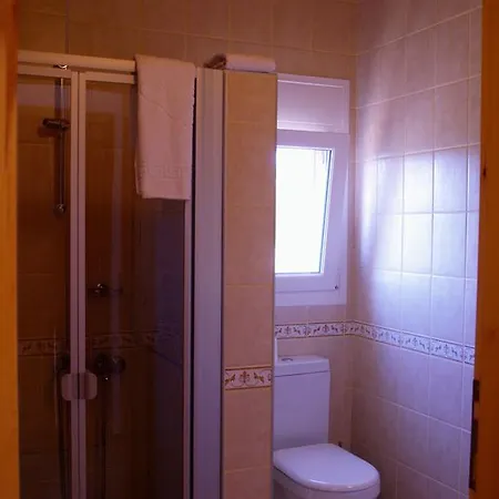 Guest house Moonstone House *