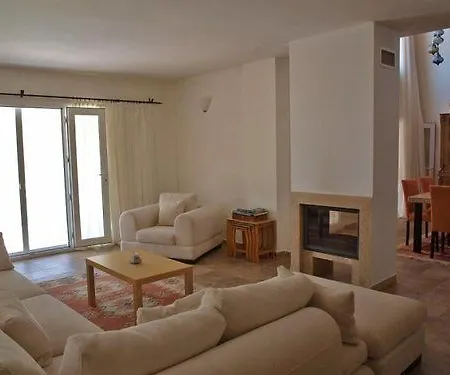 Moonstone House Guest house *